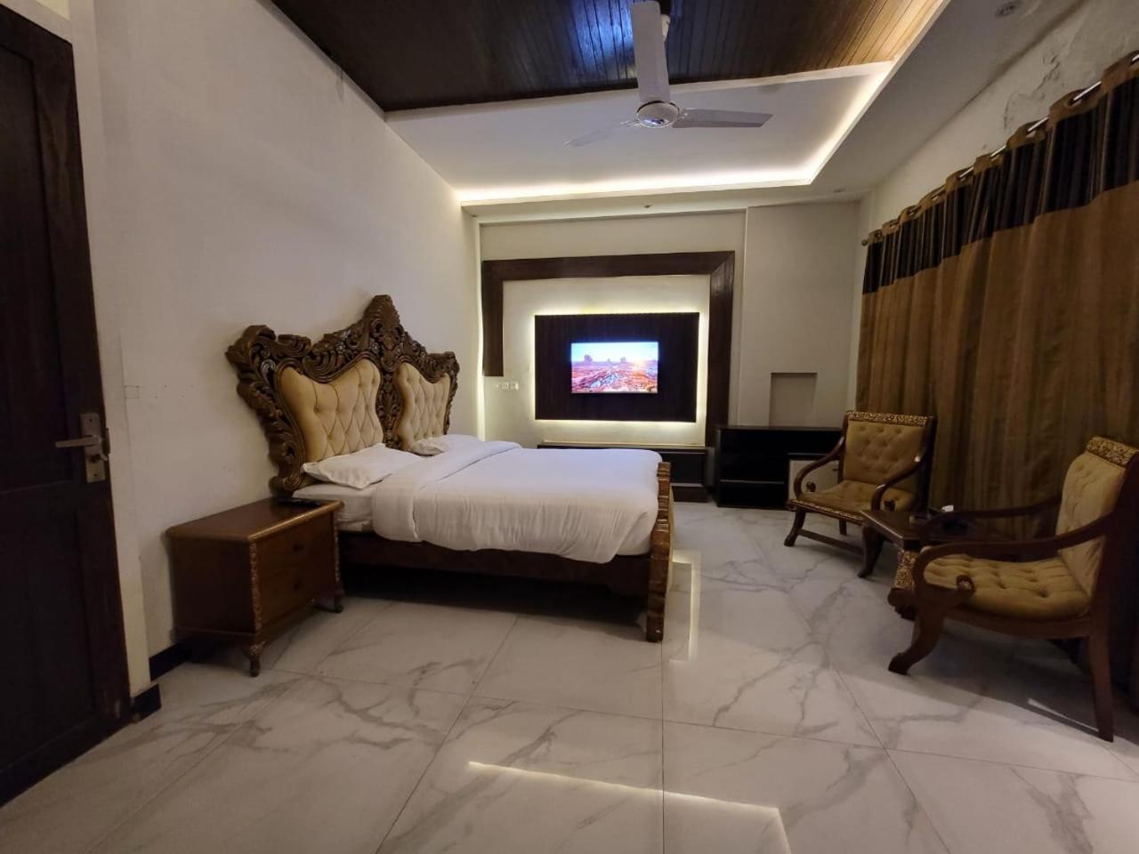 Palm Tree Hotel Lahore Extérieur photo